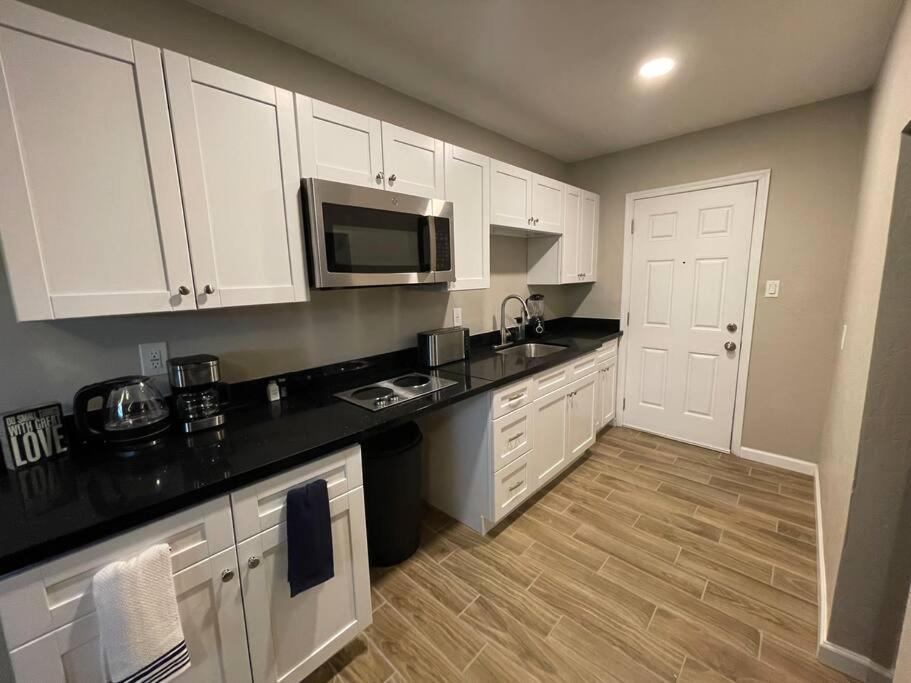 New Stylish Midtown With One Bedroom Phoenix Ngoại thất bức ảnh