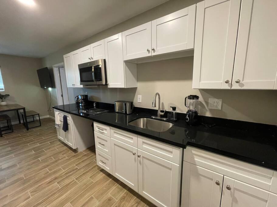 New Stylish Midtown With One Bedroom Phoenix Ngoại thất bức ảnh